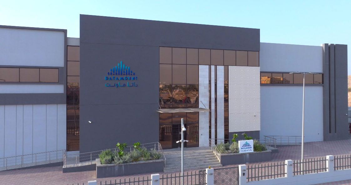 What defines Datamount - Key characteristics